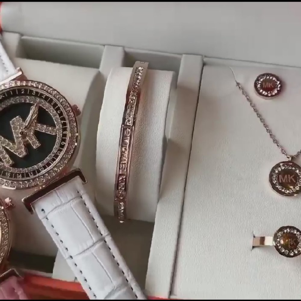 MICHAEL KORS MK's new fashionable five-piece set